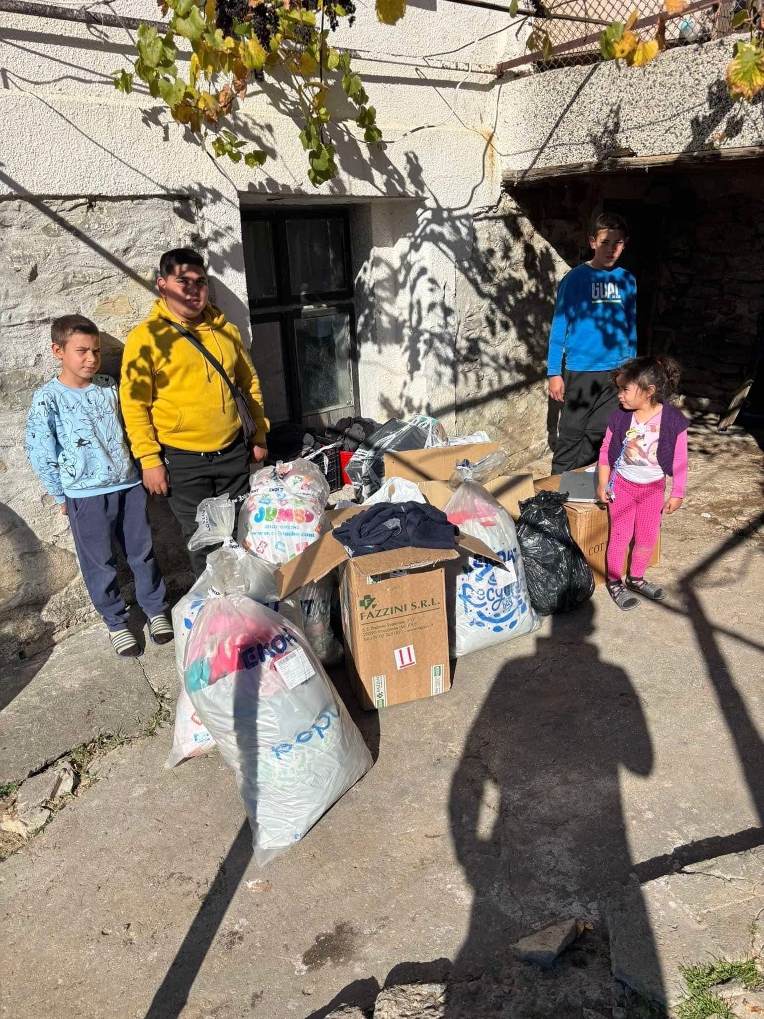 Подкрепа за 6-членно семейство от град Мездра