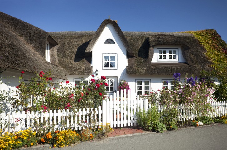 Immobilie mit schönem Vorgarten