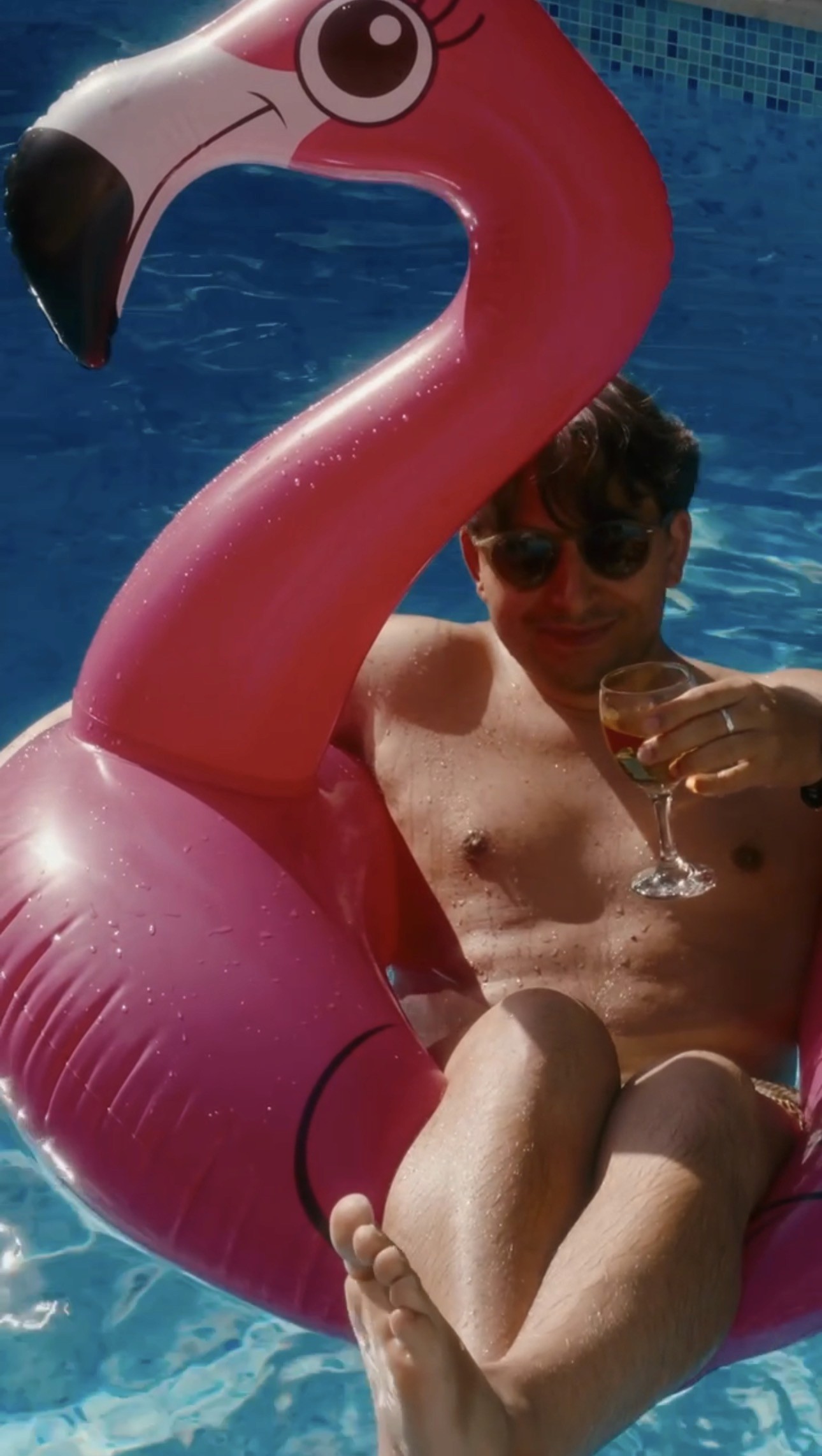 Urban luxury villa with modern design, panoramic city views and premium architectural details.