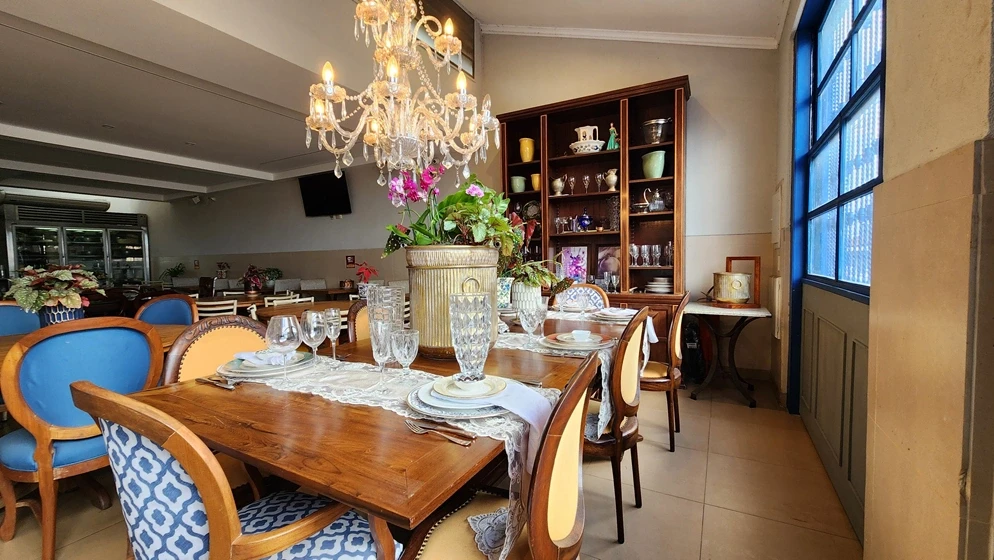 Interior Restaurante Mangolini