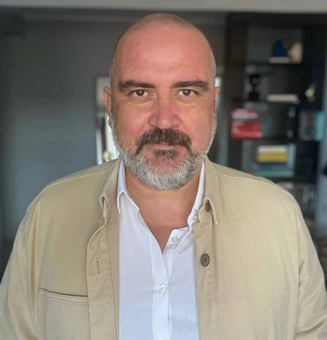 Erdem - Logistics and Operations Expert at Axelwin