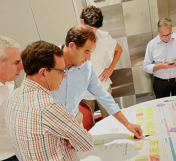 Equipo de Arcor trabajando juntos