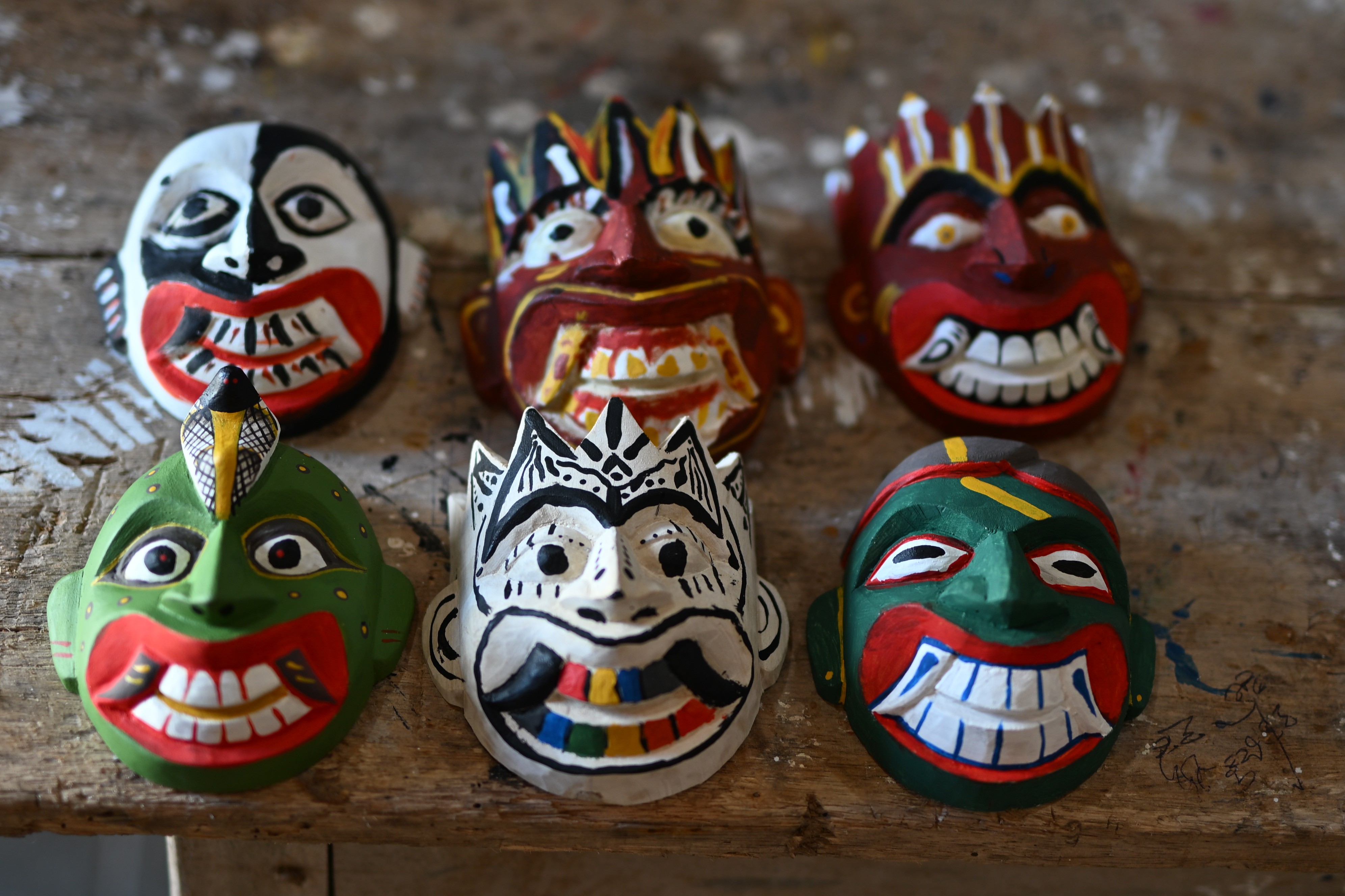 devil mask painting sri lanka