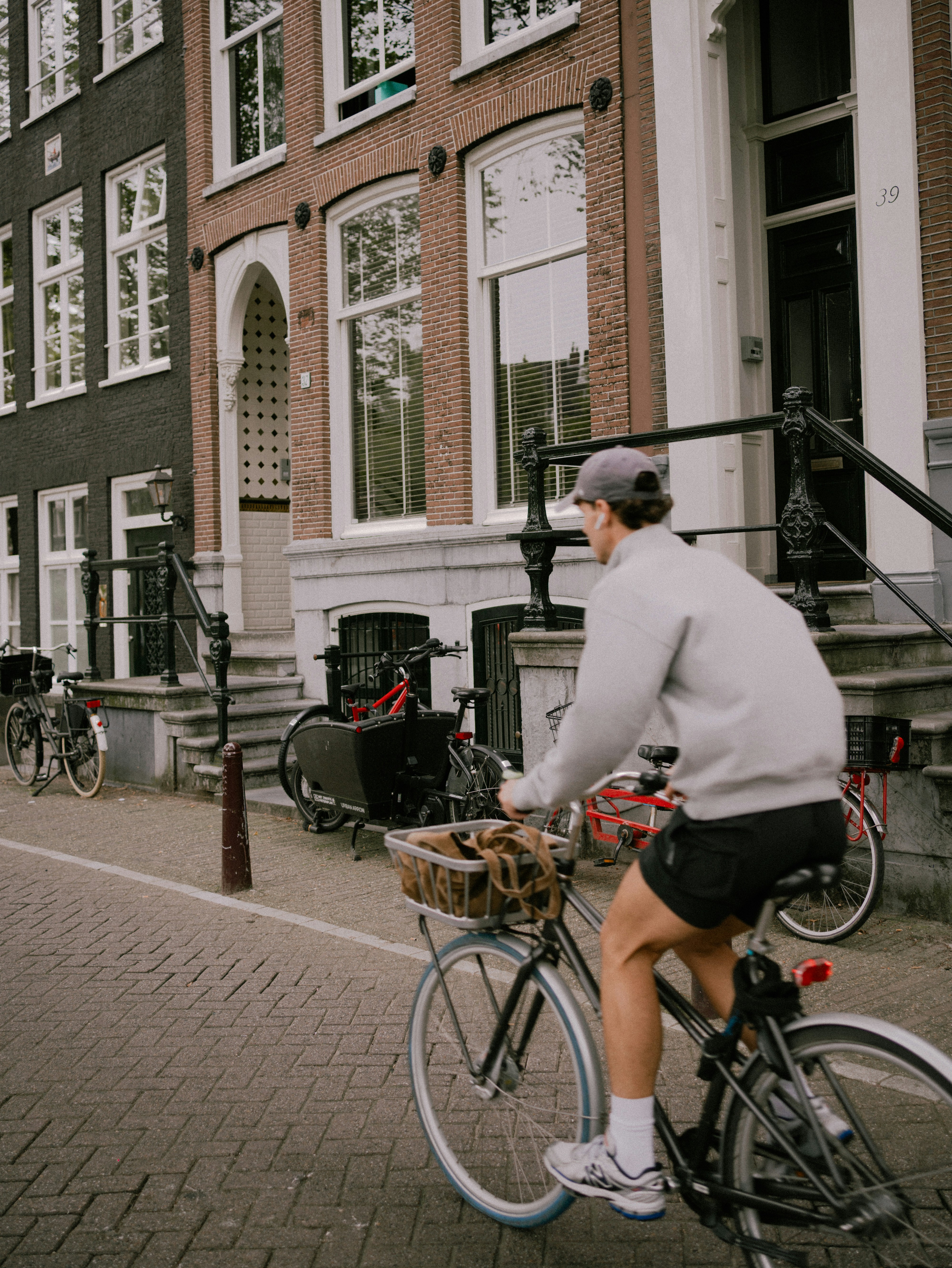 dutch cyclist in the city