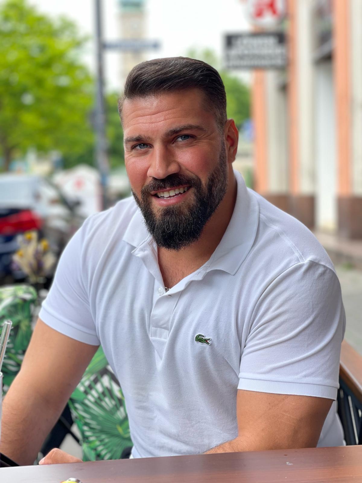 BIld Von Mehmet Dede, Geschäftführer Pflegedienst DD