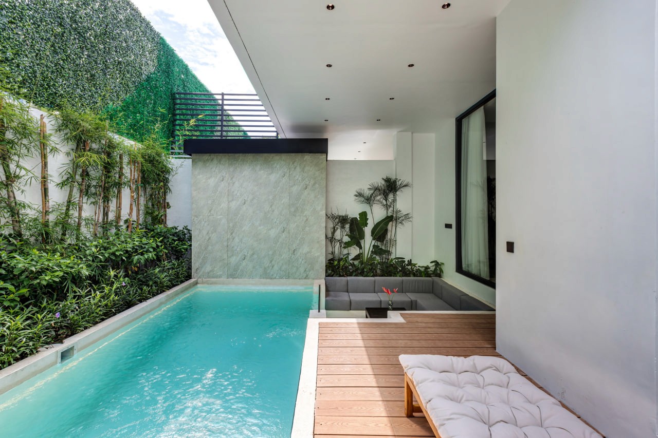 2-bedroom designer villa with 7-meter ceilings in Canggu