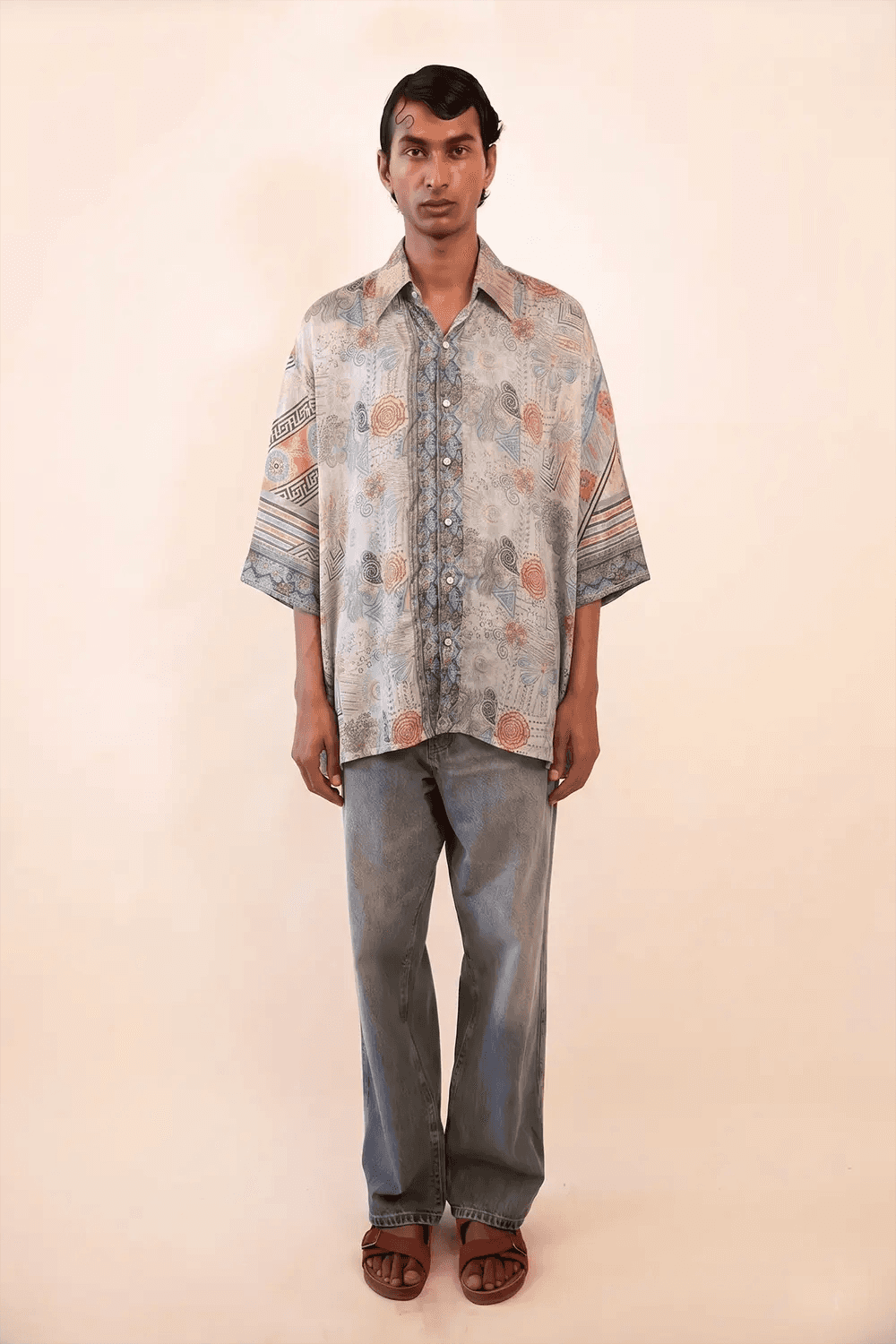 Raga is our one-of-a-kind oversized printed shirt, handcrafted by skilled artisans in-house using a one-of-a-kind vintage silk saree.