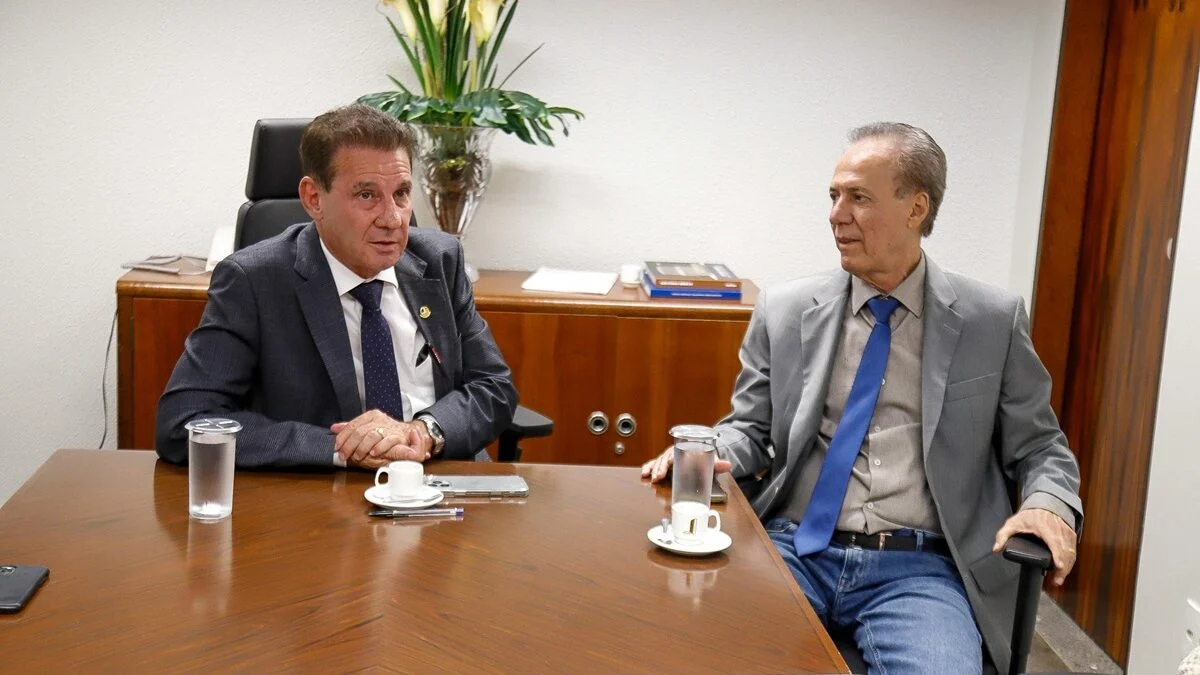 Vanderlan Cardoso e Pedro Chaves