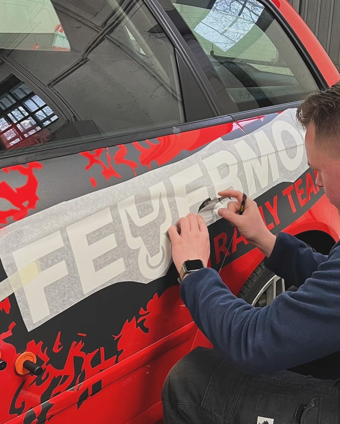 Folienschnitt auf PKW