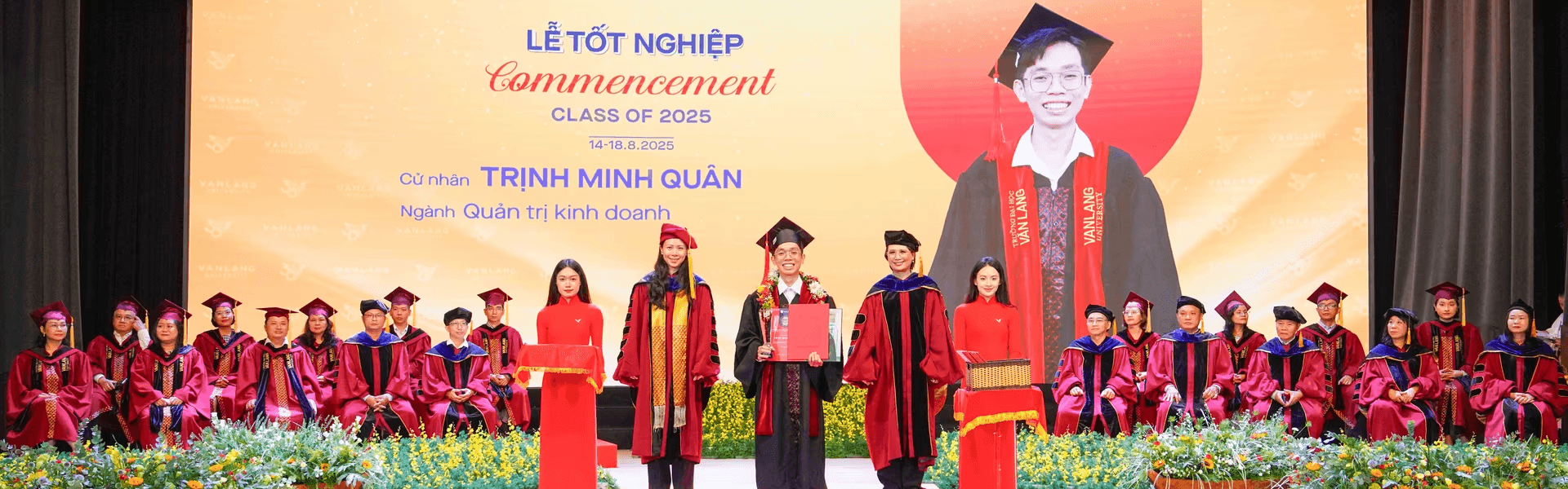 Thủ khoa tốt nghiệp Khoá 27 Quản trị Kinh doanh: Bước ngoặt chuyển ngành và hành trình tìm lại đam mê tại Văn Lang