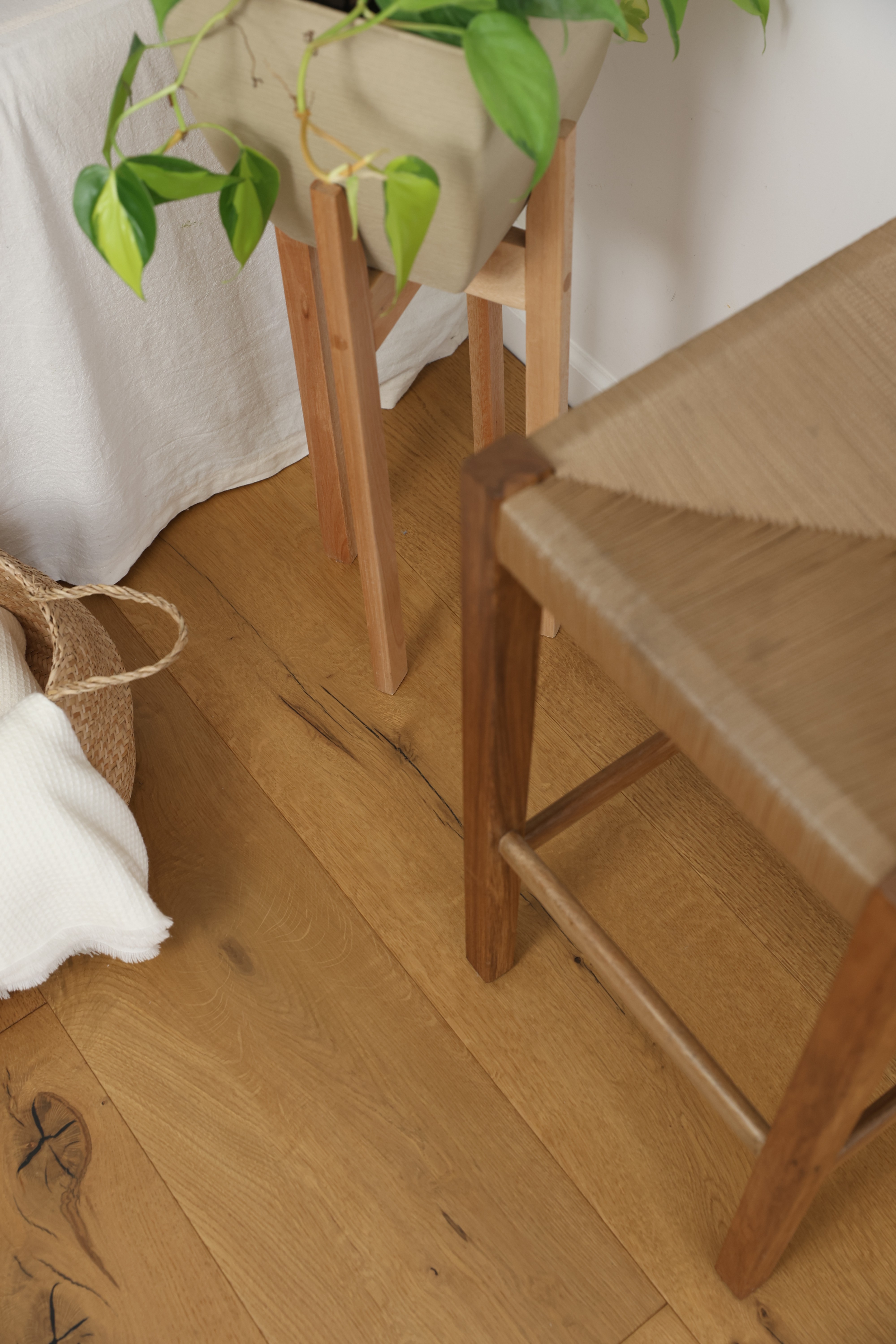Madera de Roble Europeo Handsculped