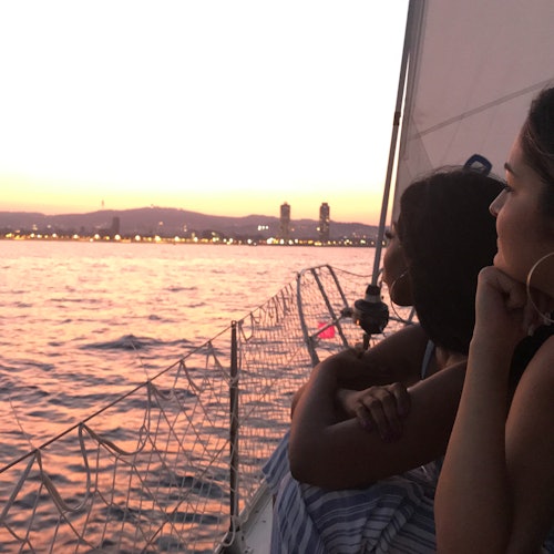 Mga tiket para sa Sunset Sailing Tour + Inumin sa Barcelona