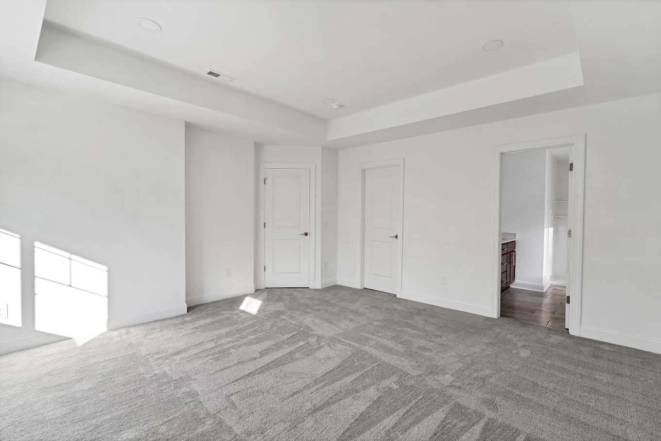 Empire interior