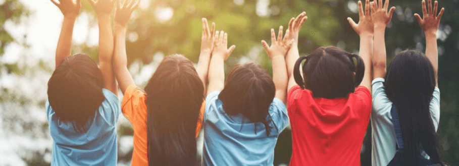 Dynamic picture of a cyclist riding downhill