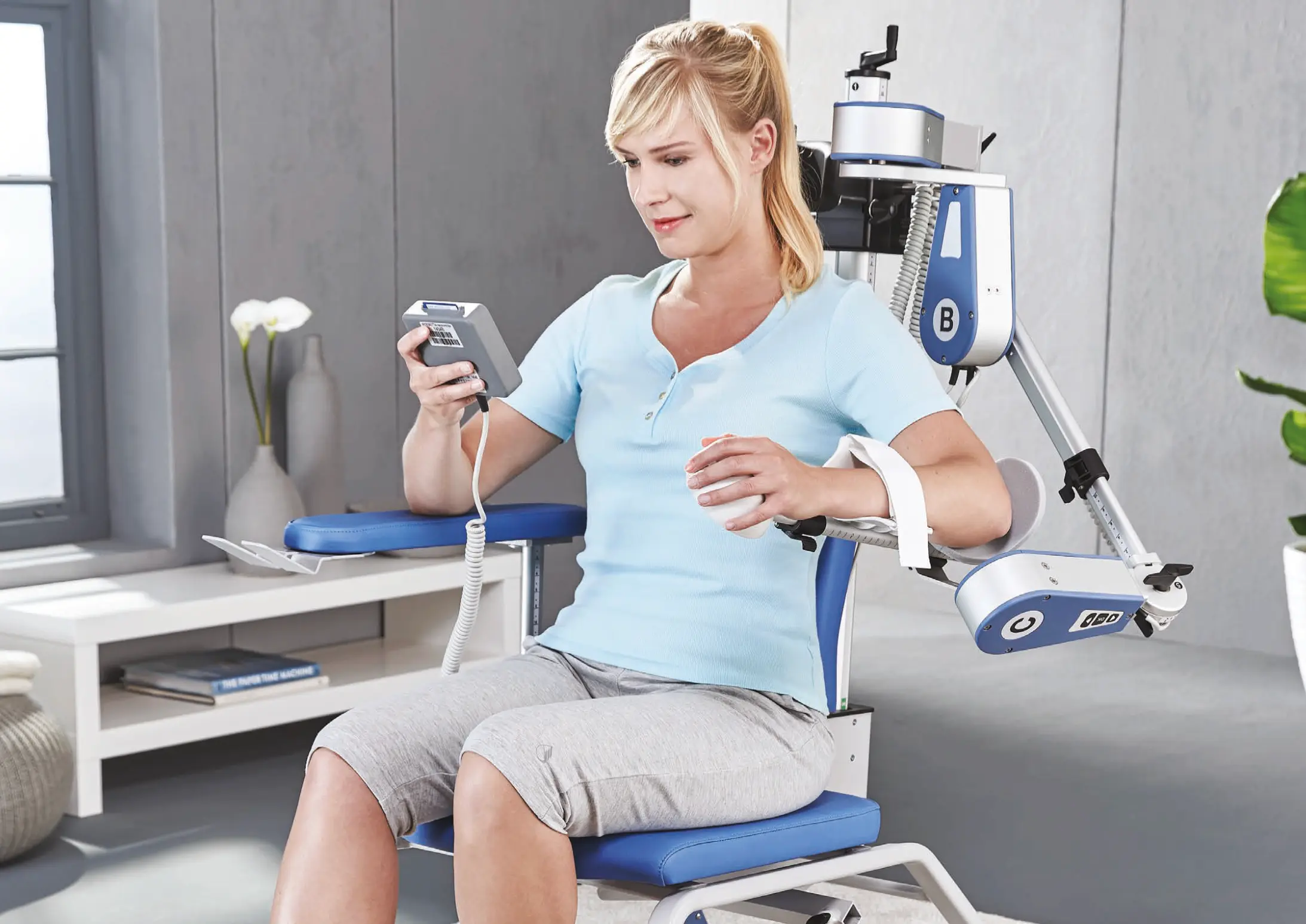 ARTROMOT-S4: Sechs Bewegungsachsen, drei Motoren