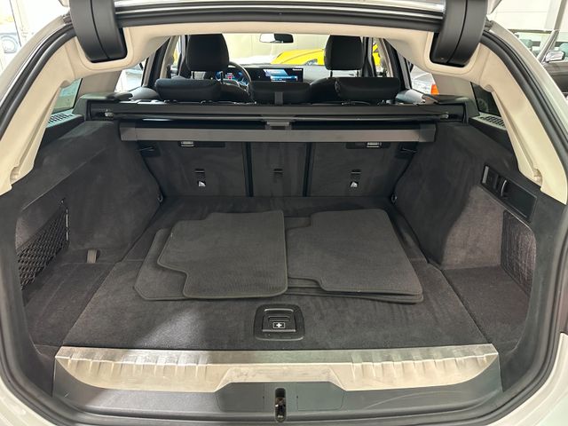 BMW 320 2022 WHITE Gebrauchtwagen - Galeriebild 25