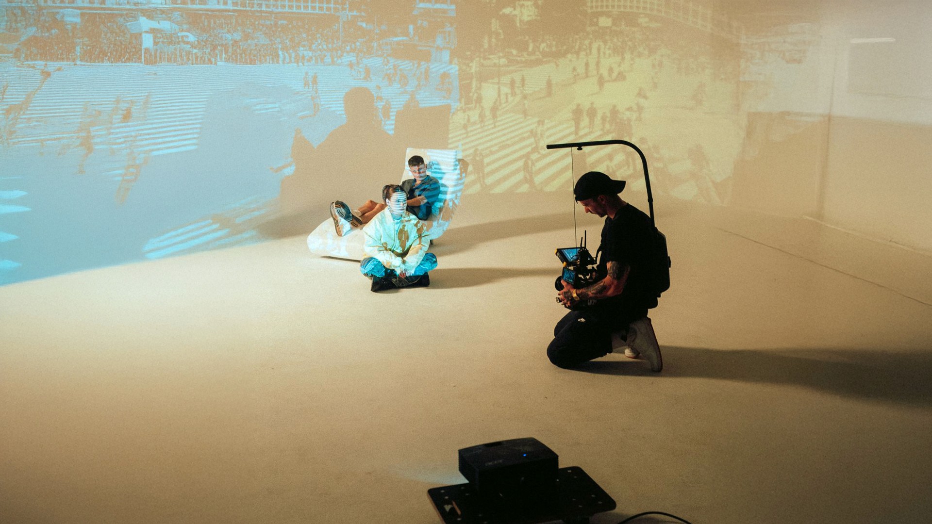 lazlo celine musicvideo behind the scenes. red camera and canon fd lens videoproducer dop and videomaker doing a musicvideo