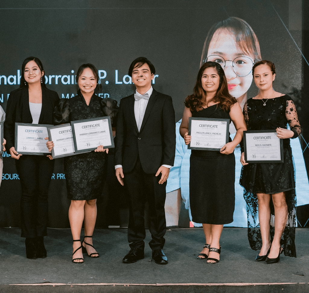 TTGC Employee Getting an recognition award