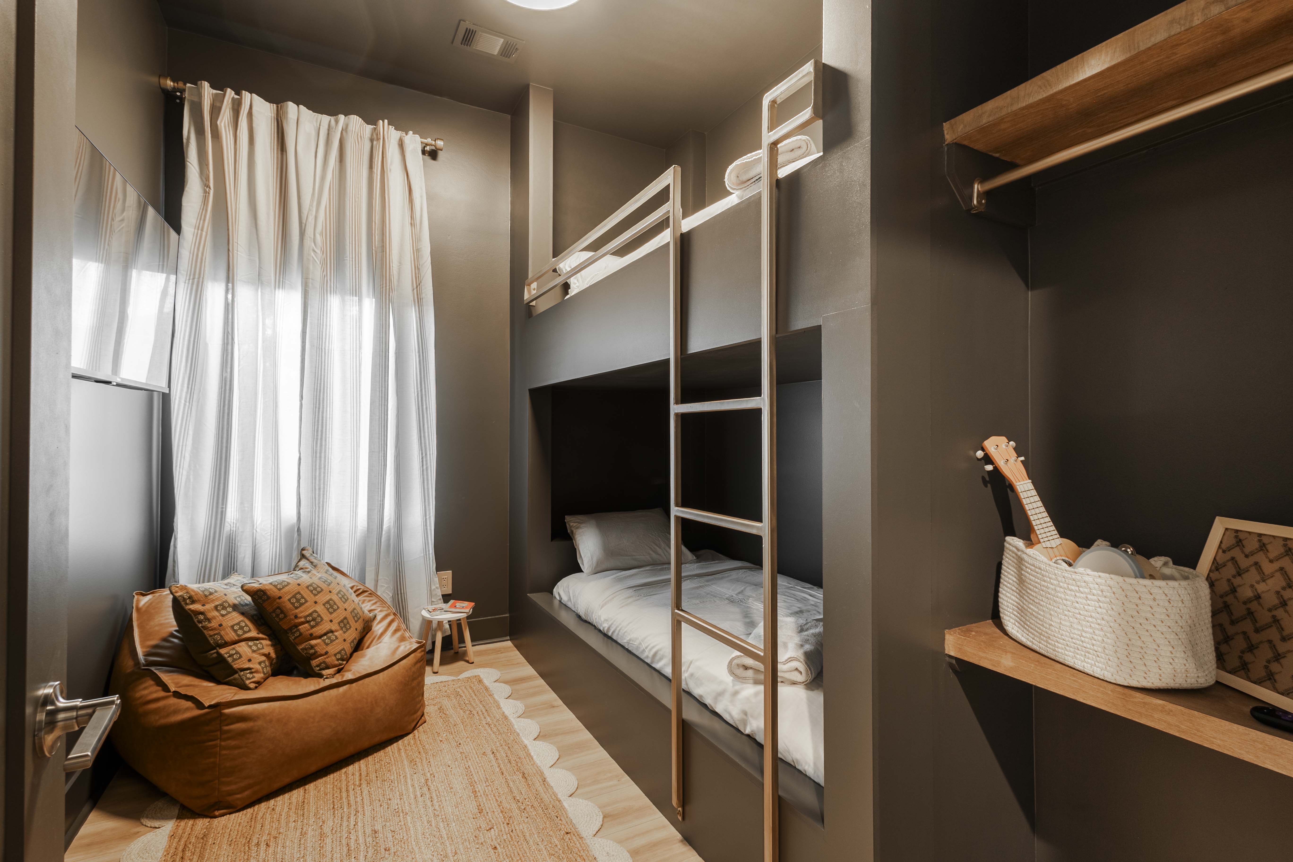 Bunk Room Noa Nashville Luxury Airbnb