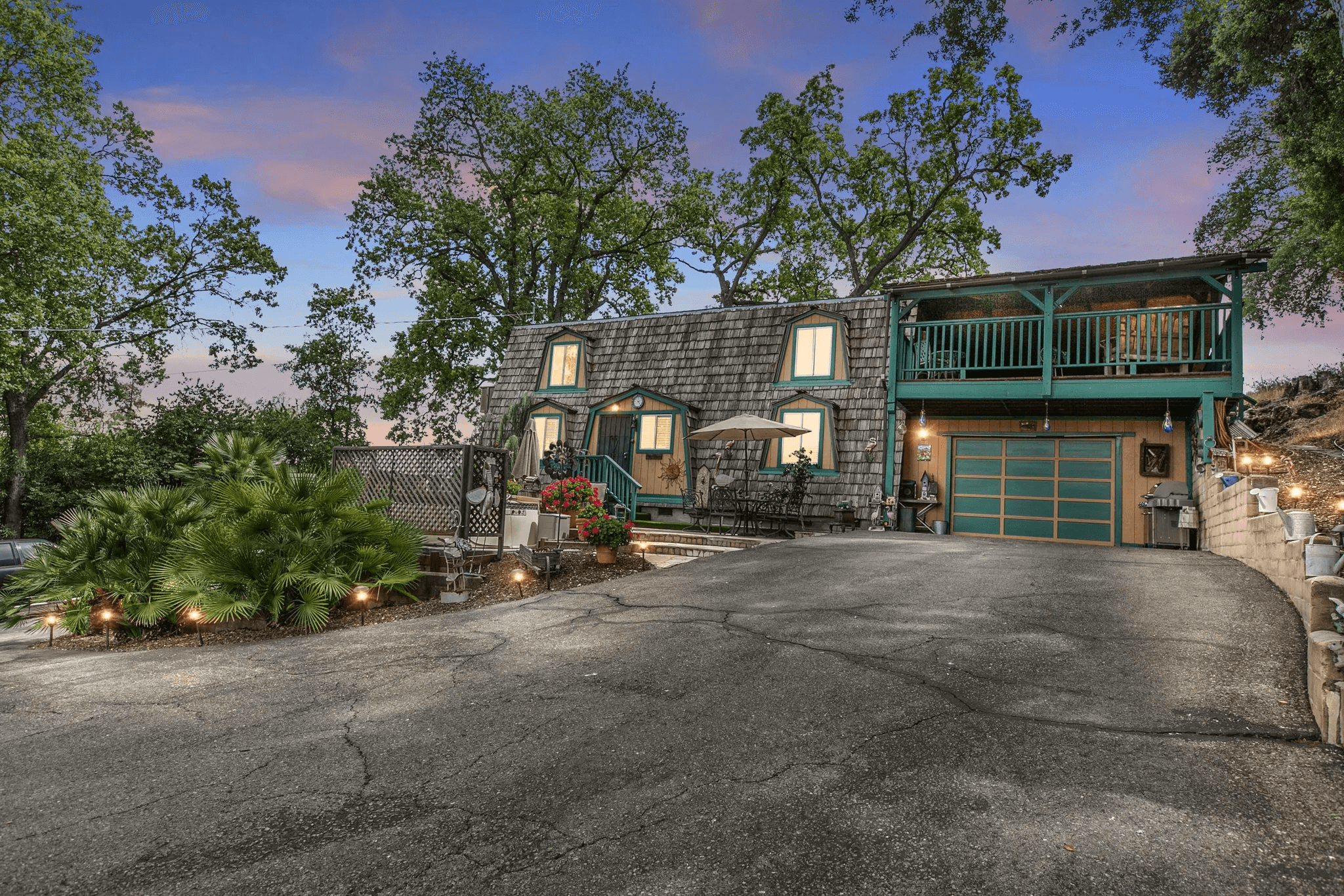 Big Modern House with Swiming Pool