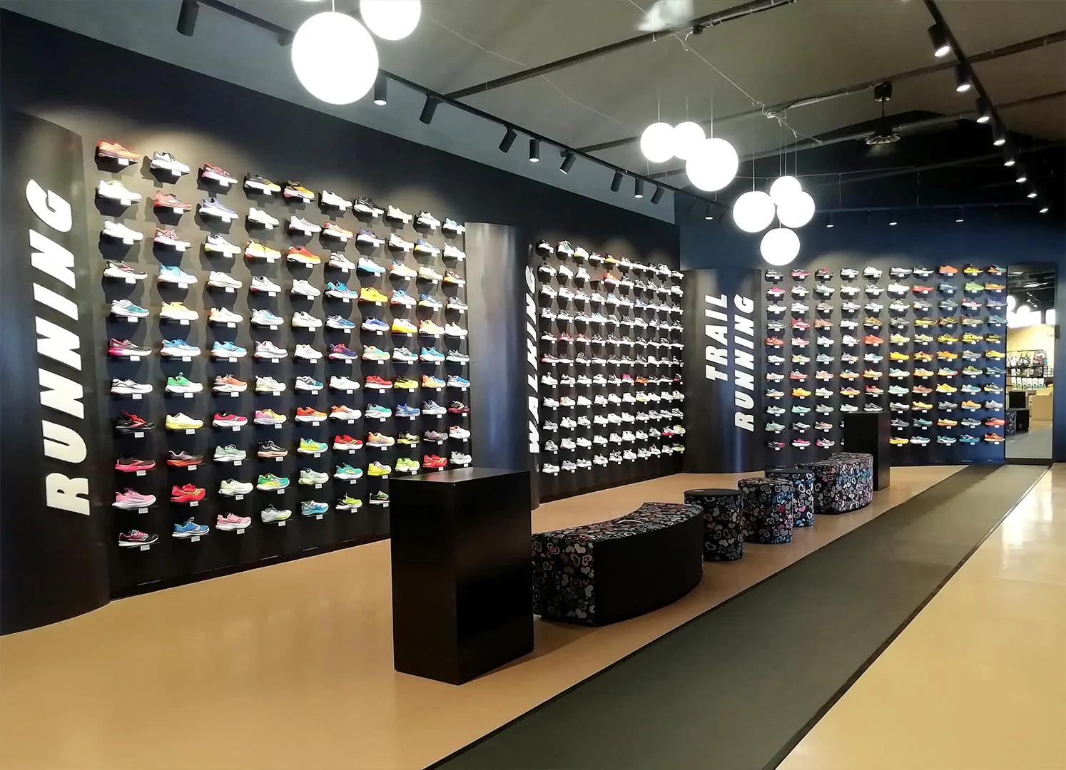 專業跑步訓練器材區 Running training equipment zone