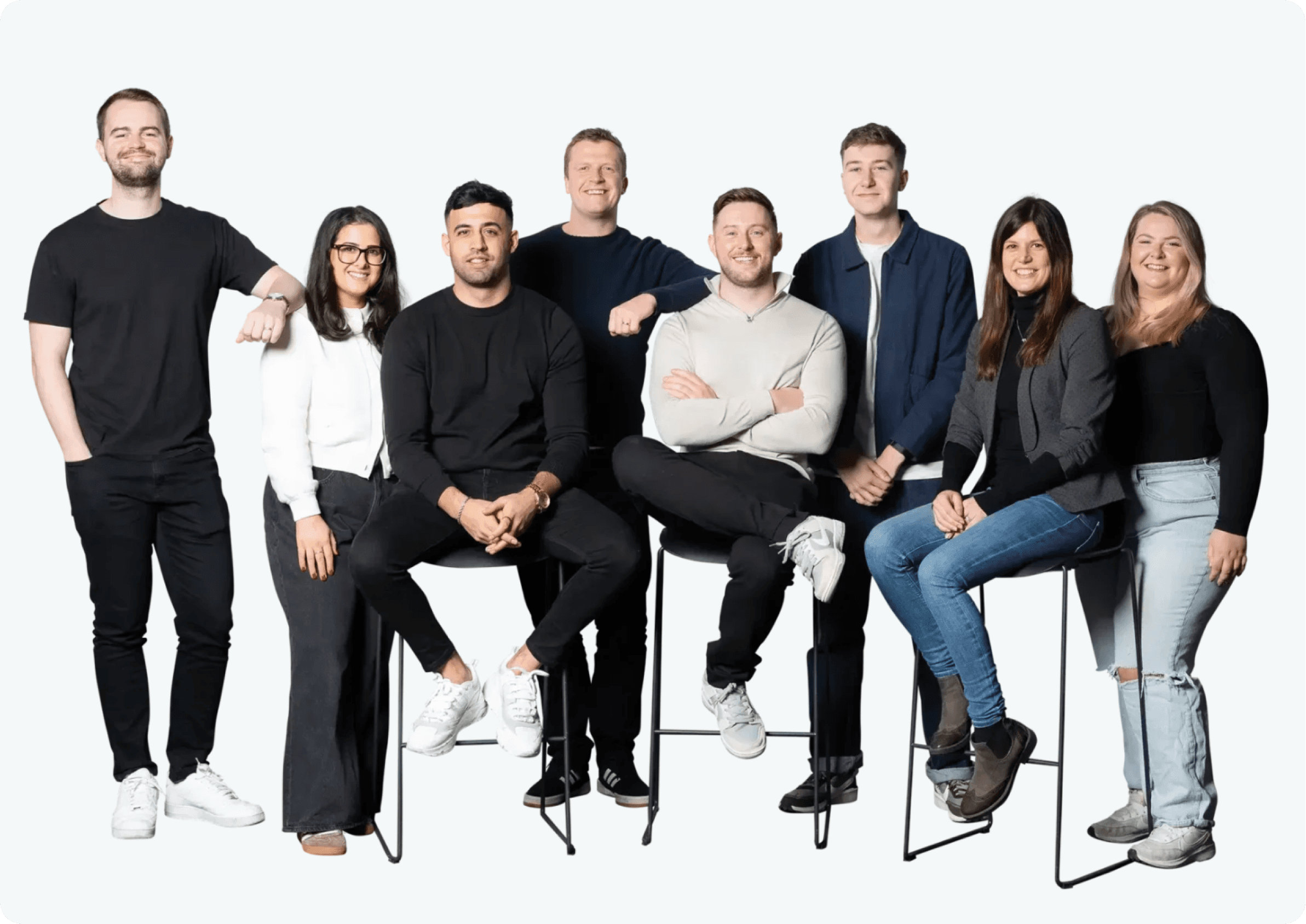 Group photo of the Sovendus Partnership team in the office