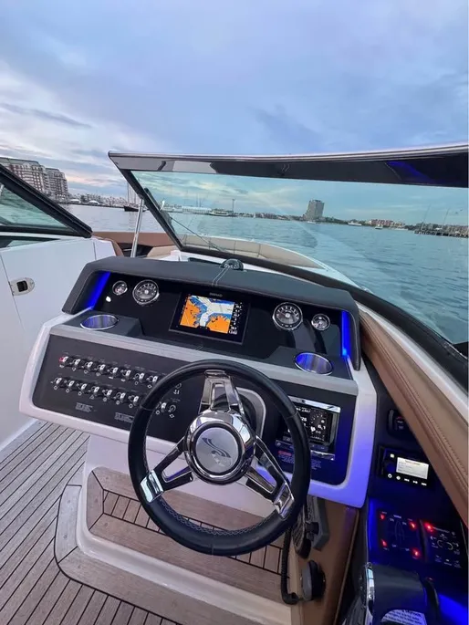 Boat thumbnail 3
