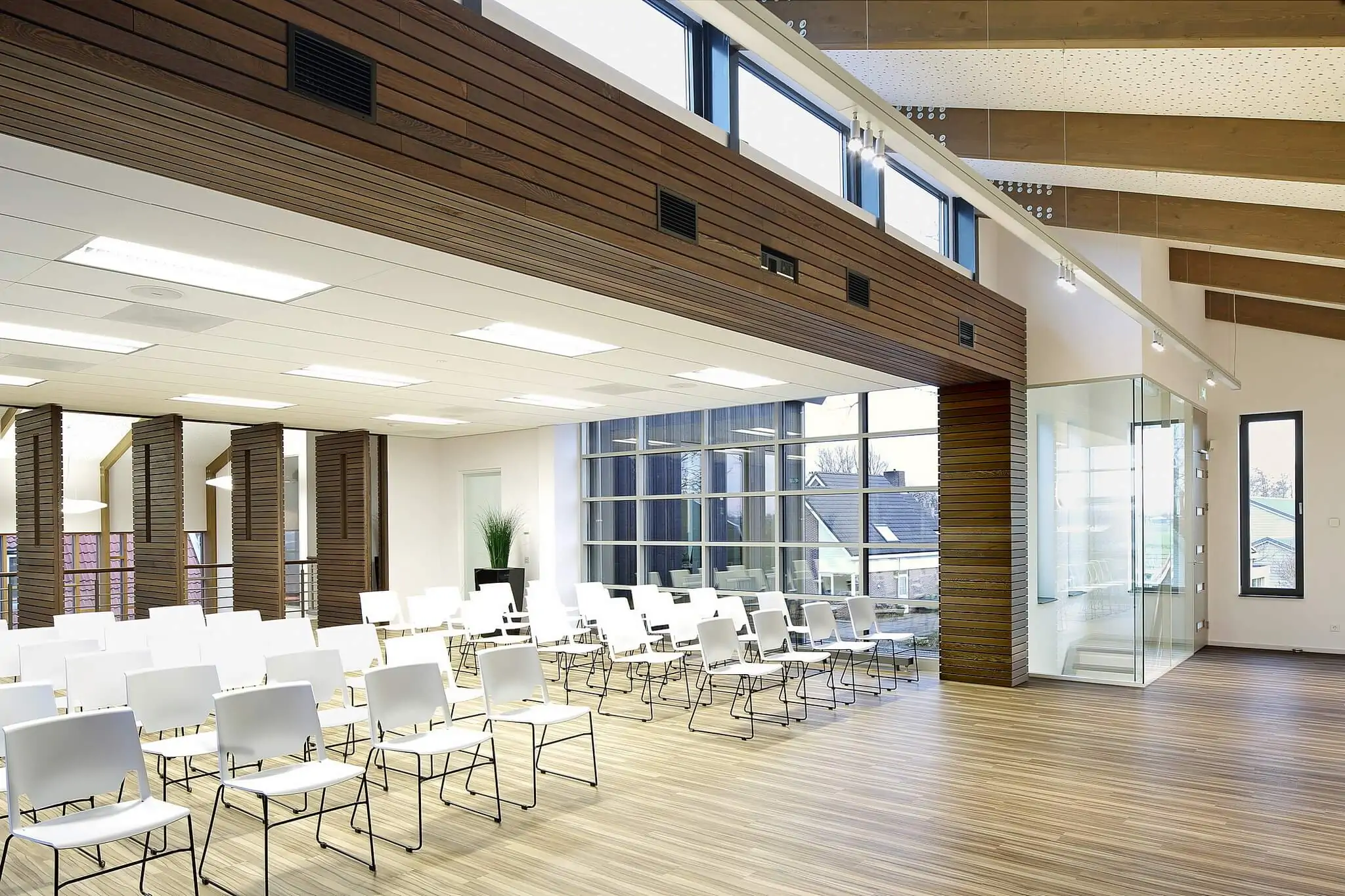 Nieuwe kantoorinrichting Bavinckhouse door Perla