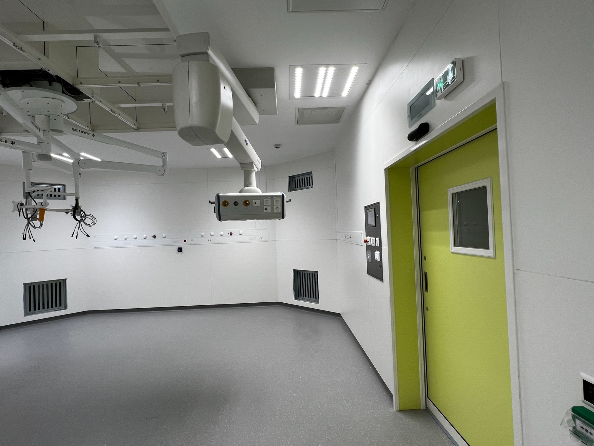 bloc central restructuration clinique pasteur toulouse tam architecture 11