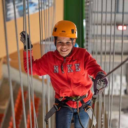 室内绳索公园格林德瓦