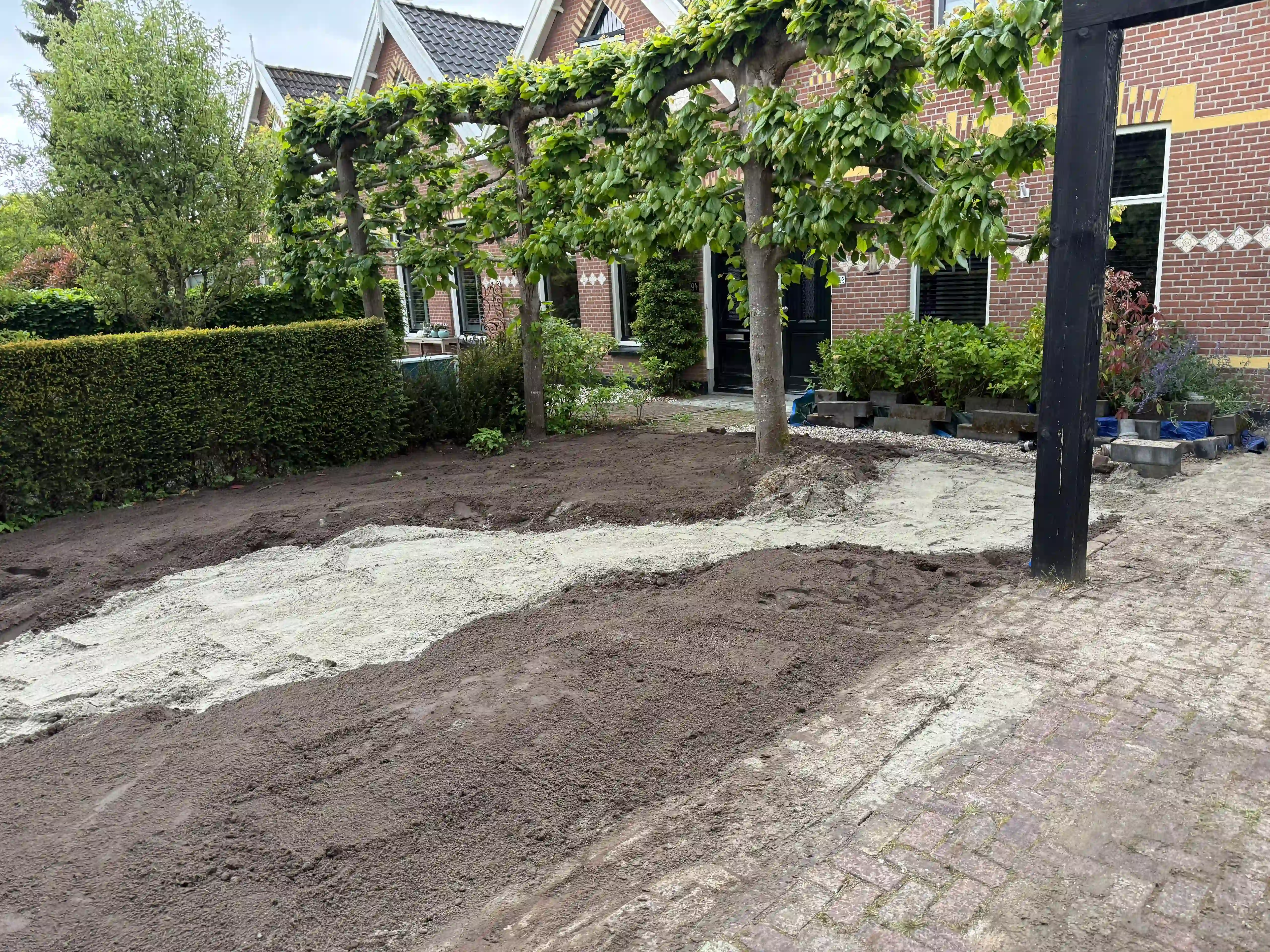 Afgraven Voortuin en Aanleggen Drainage Barendrecht – foto 5