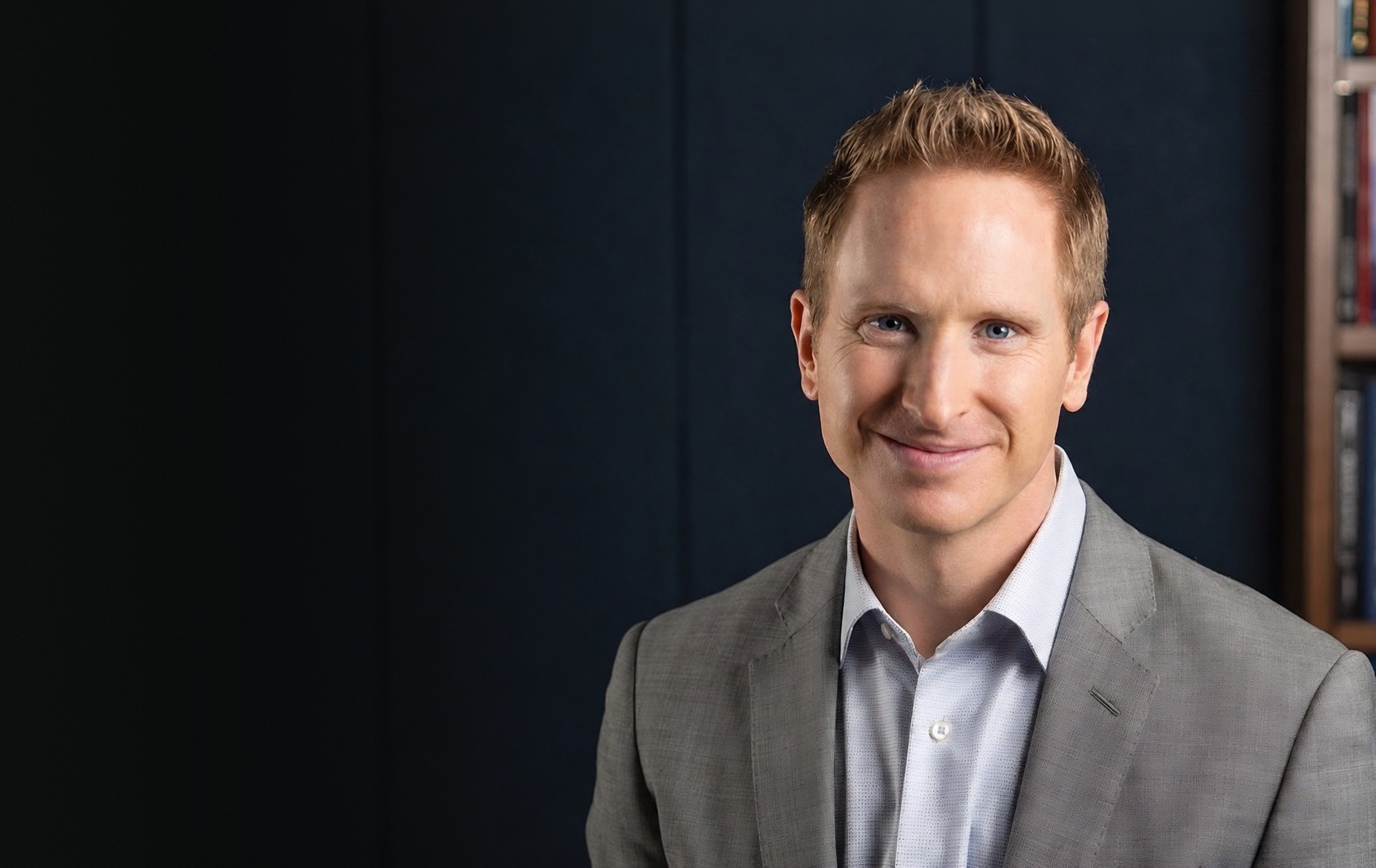 Photograph of Dr. Mike Lee, clinical psychologist and Jungian Therapist
