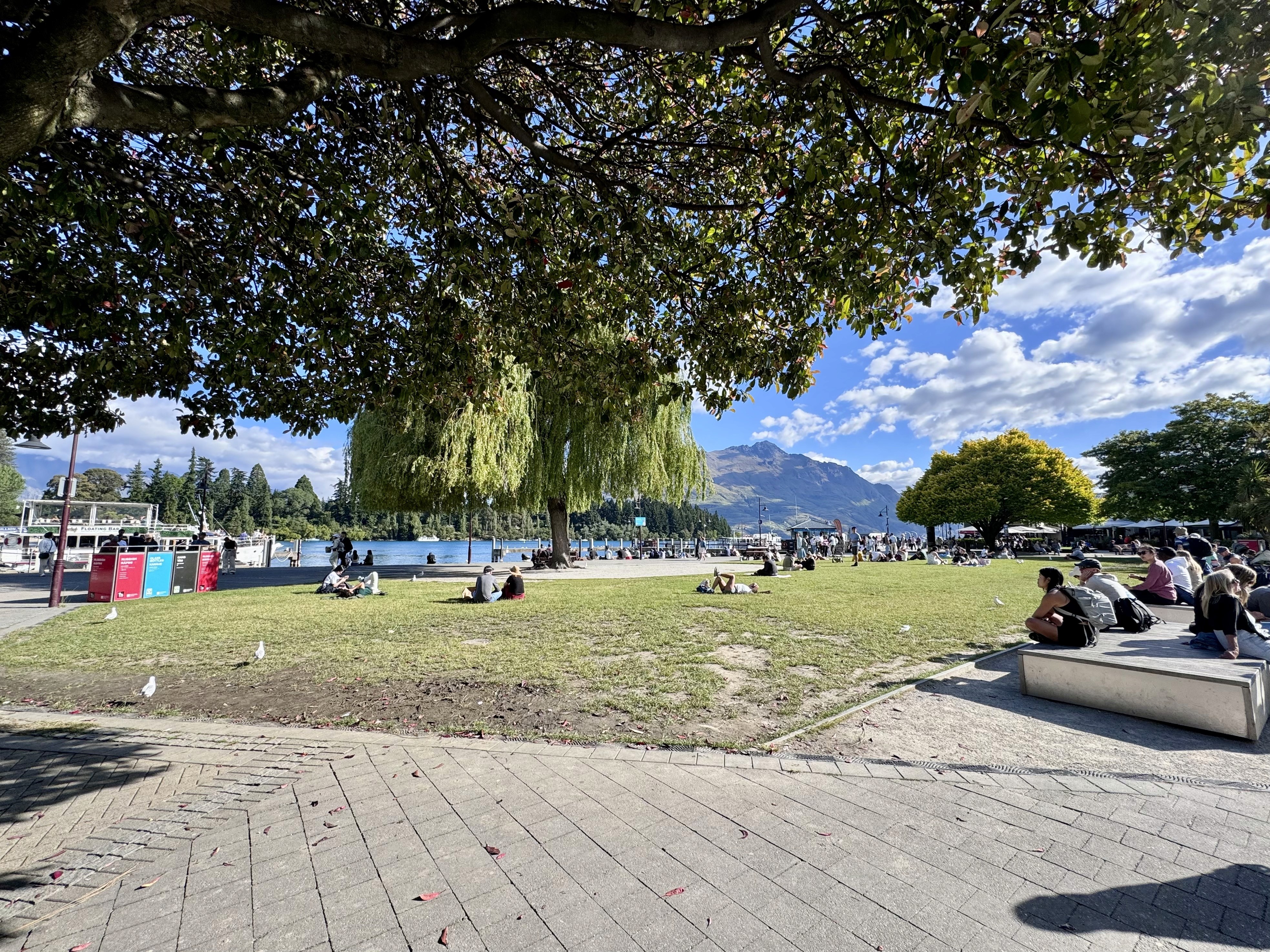 Marine Parade at Queenstown lakefront