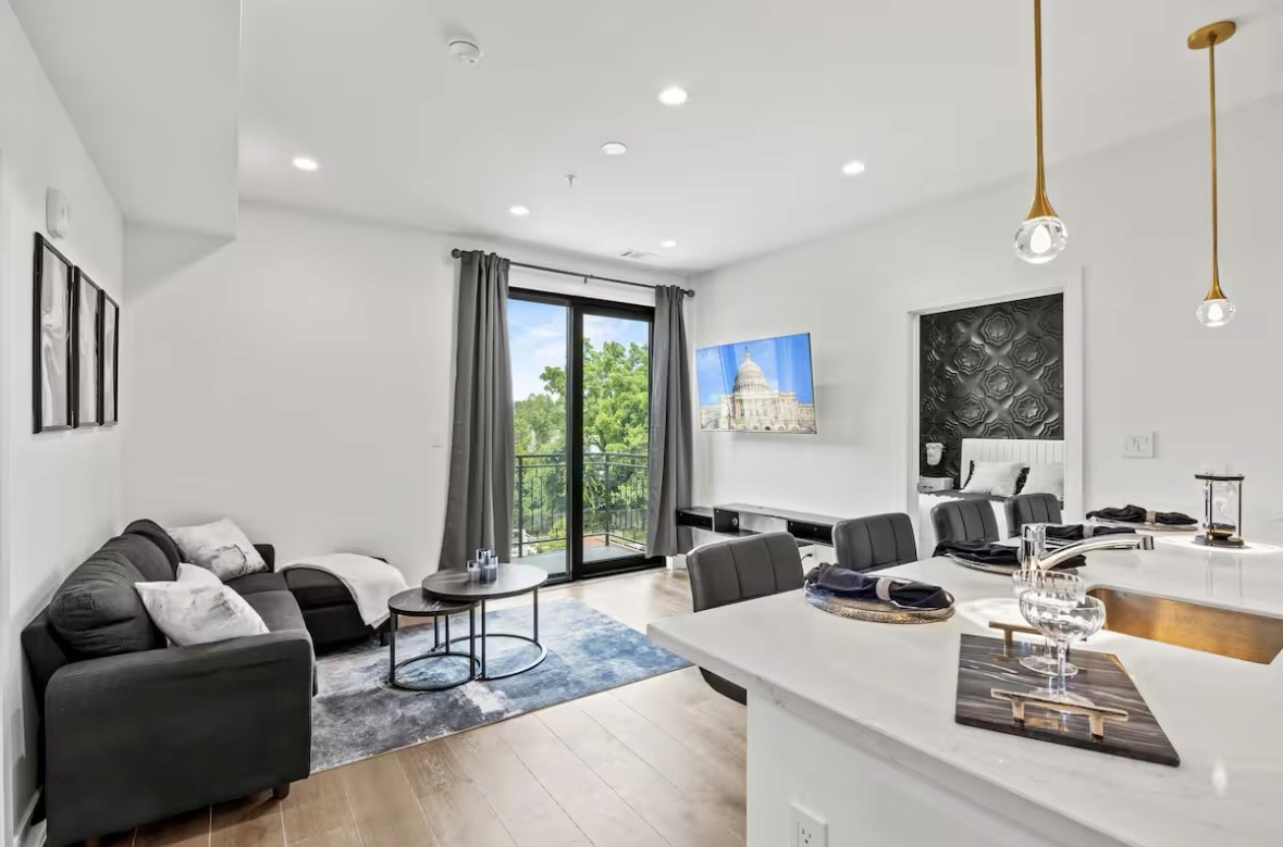 Hotel Suite project Details