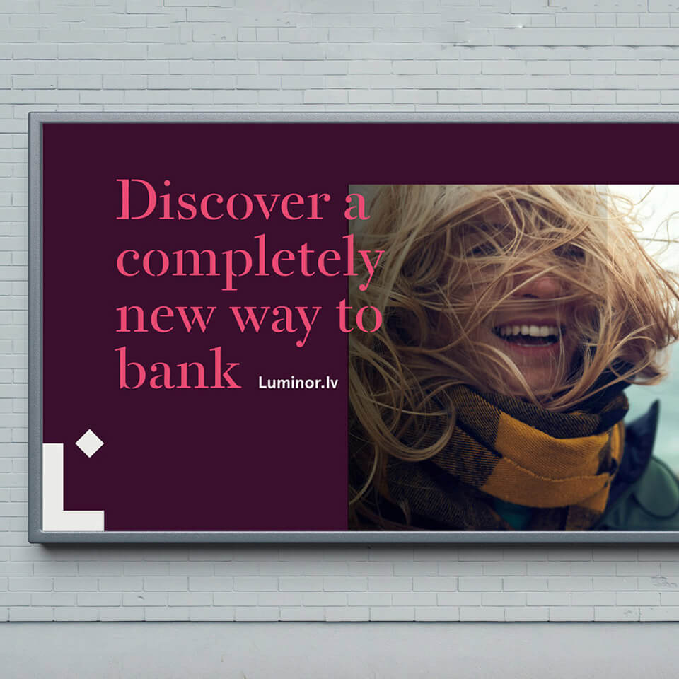 launch outdoor campaign "discover completely new way to bank"