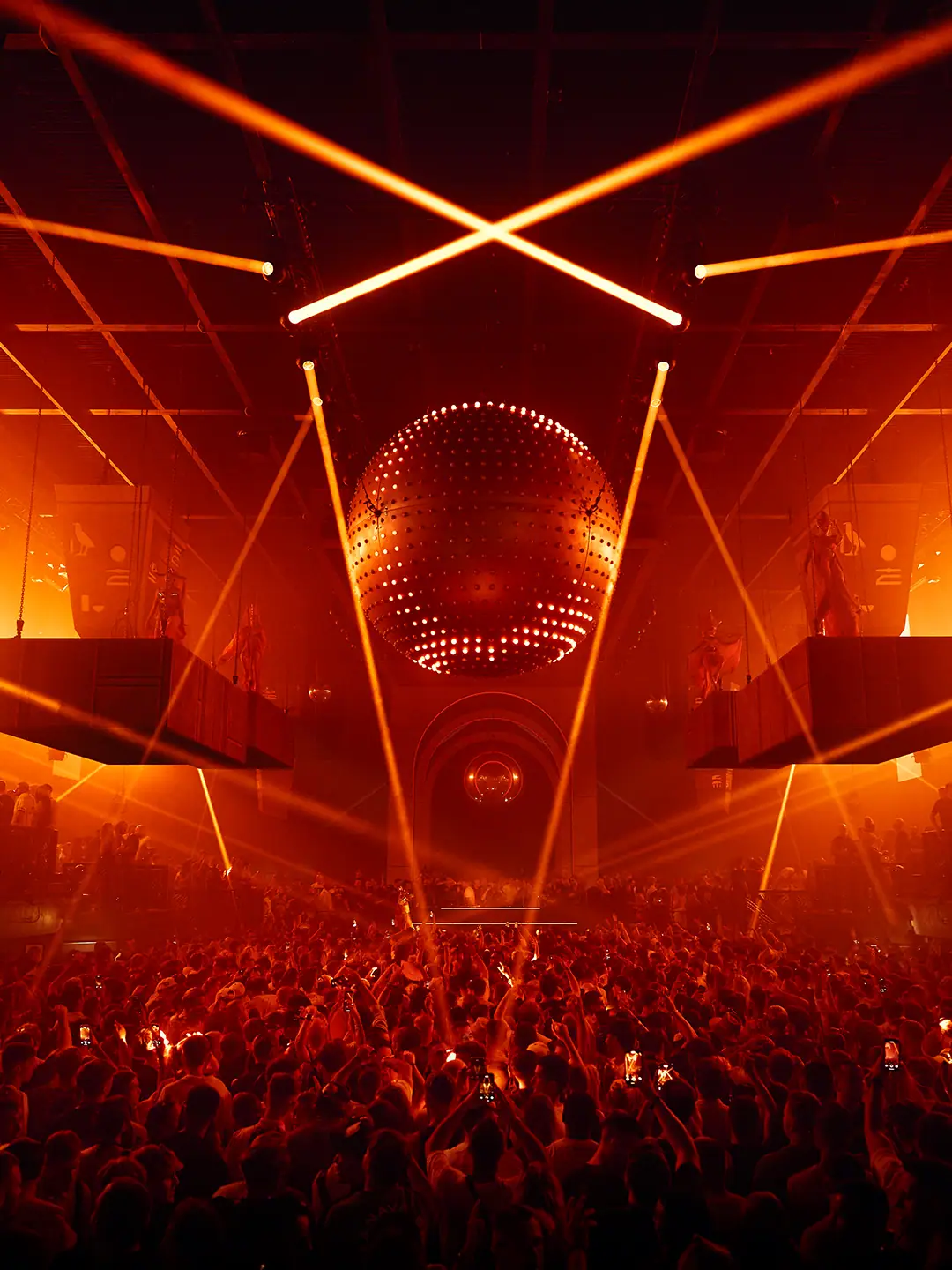 Paradise by Jamie Jones live at [UNVRS] Ibiza, Spain - 2025. Credits : The Night League