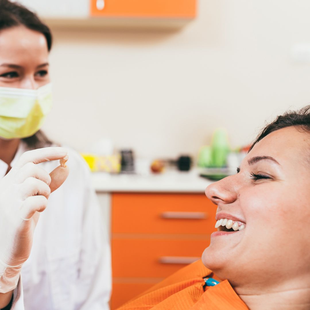 Safe and painless tooth extraction at Dentistree Dental Clinic Kolkata