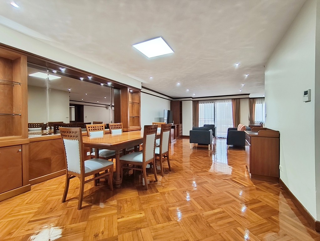 NT Tower 2 Bedroom Pet-Friendly Condo Thong Lor 1