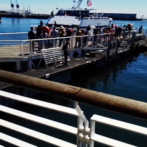 前往罗本岛的纳尔逊·曼德拉门户。