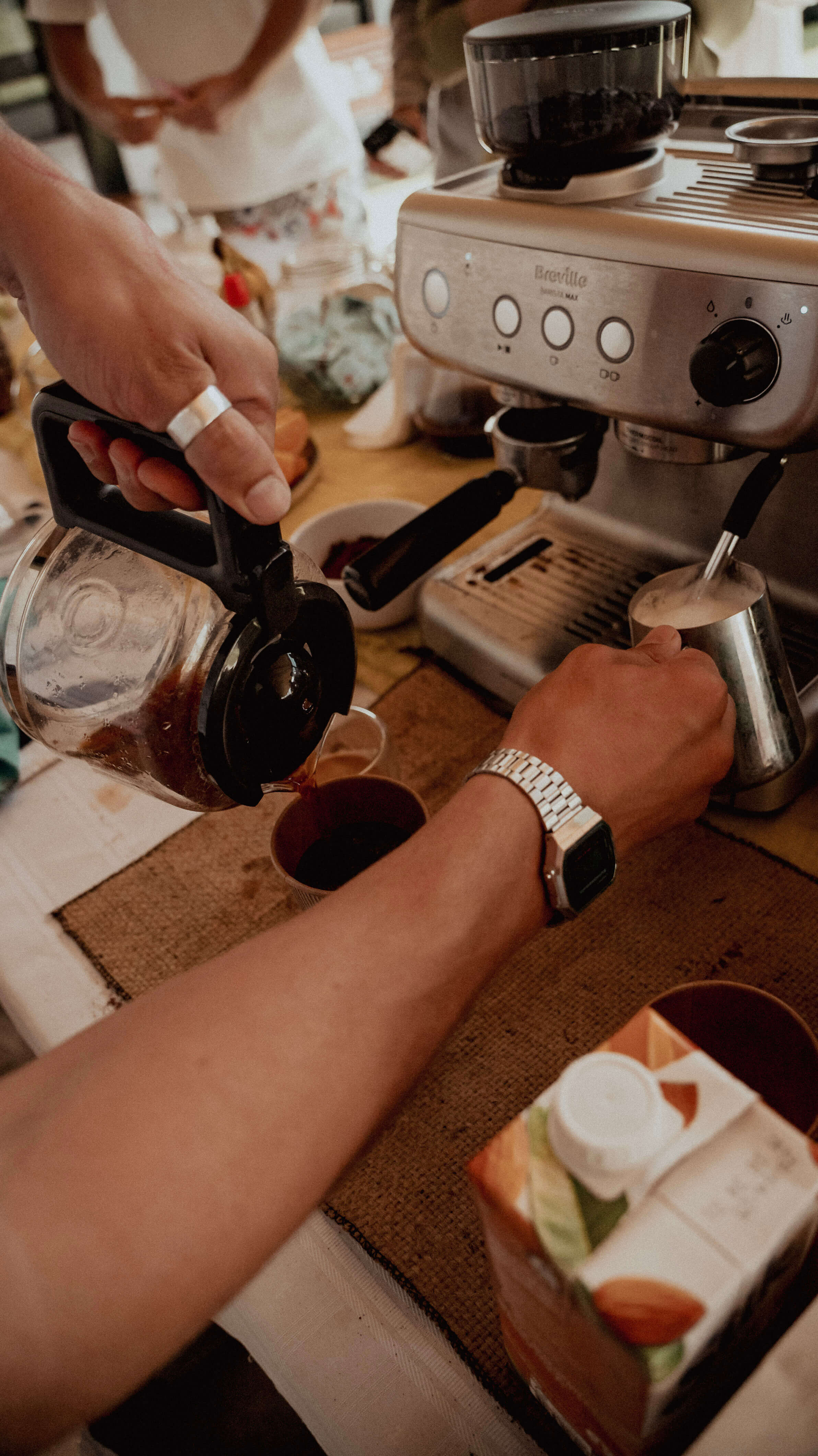 Preparación de una bebida caliente para apoyar el equilibrio diario energético