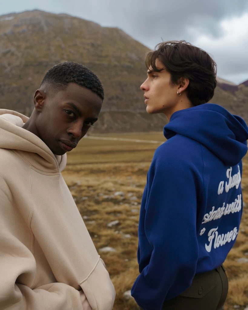 Fotografia fashion editoriale modella in studio per campagna pubblicitaria brand lusso – Roma