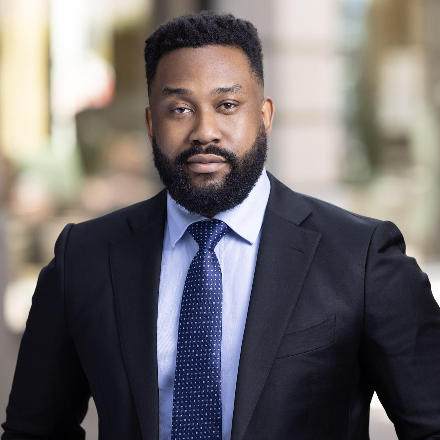 Portrait of Zac Lloyd-Kuyinu, Legal advisor at Official Partner