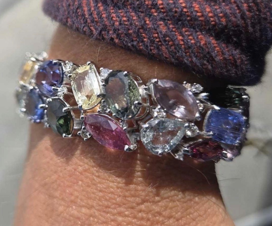 multicolor sapphire and diamond bracelet 76.7 carats of sapphire 2.21 carats of diamond in platinum