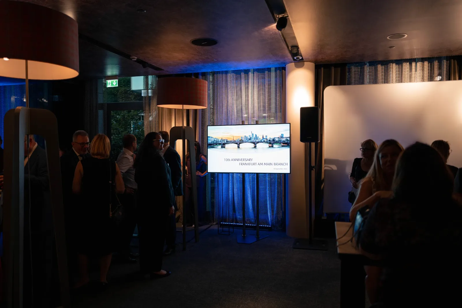 Press meeting in Frankfurt am Main, screen with a presentation in the room