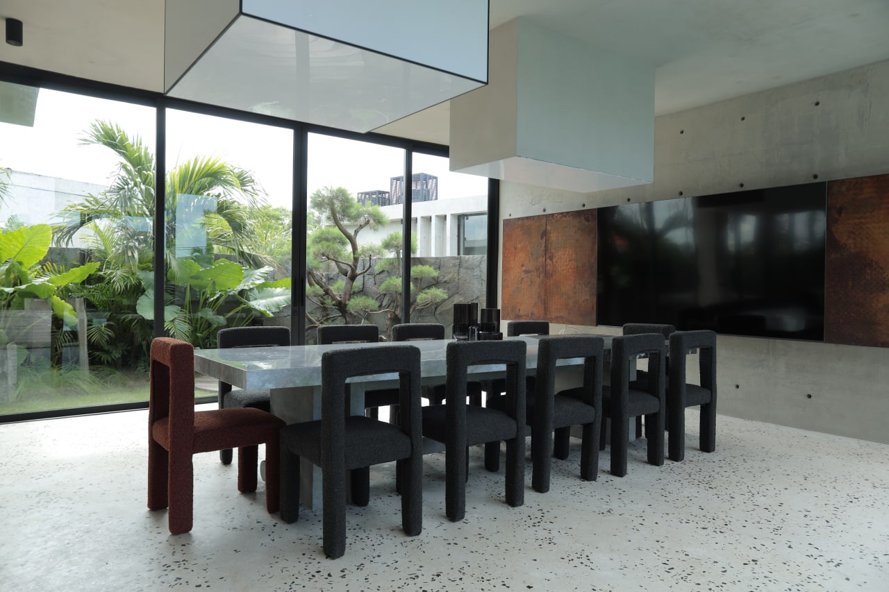 Luxury 6-bedroom villa in Kabakaba, Seseh