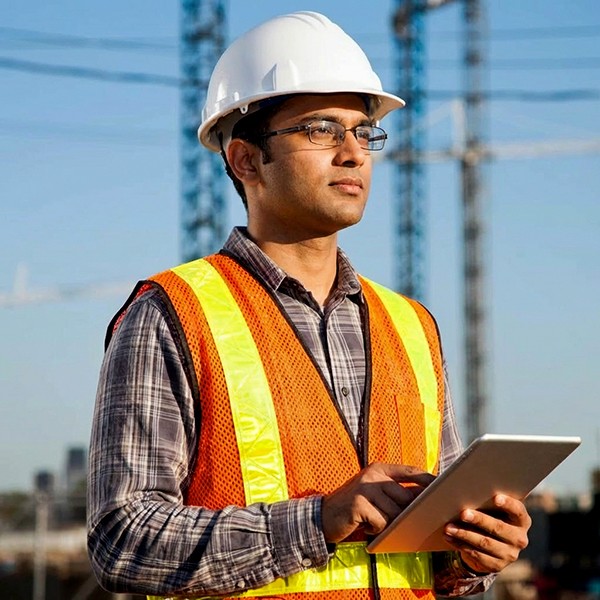 Project manager using Builtric on a tablet