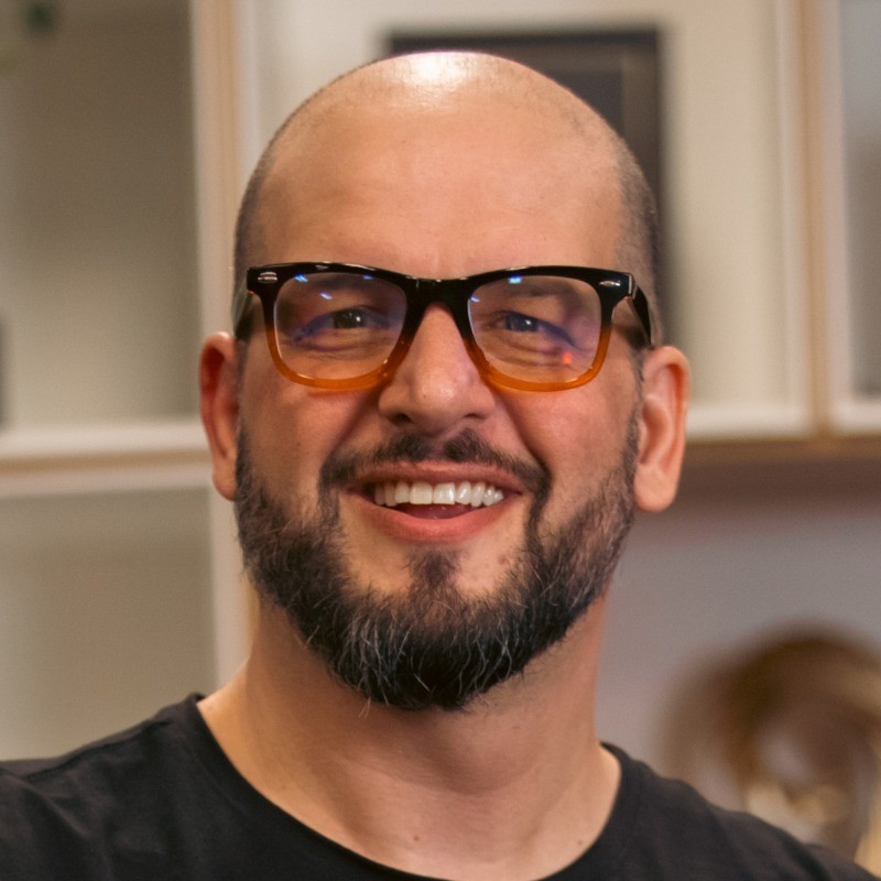 Palestrante sobre gestão, inovação e tendências de varejo