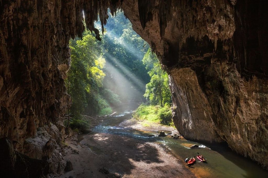 Tham Lod Cave, Pai
