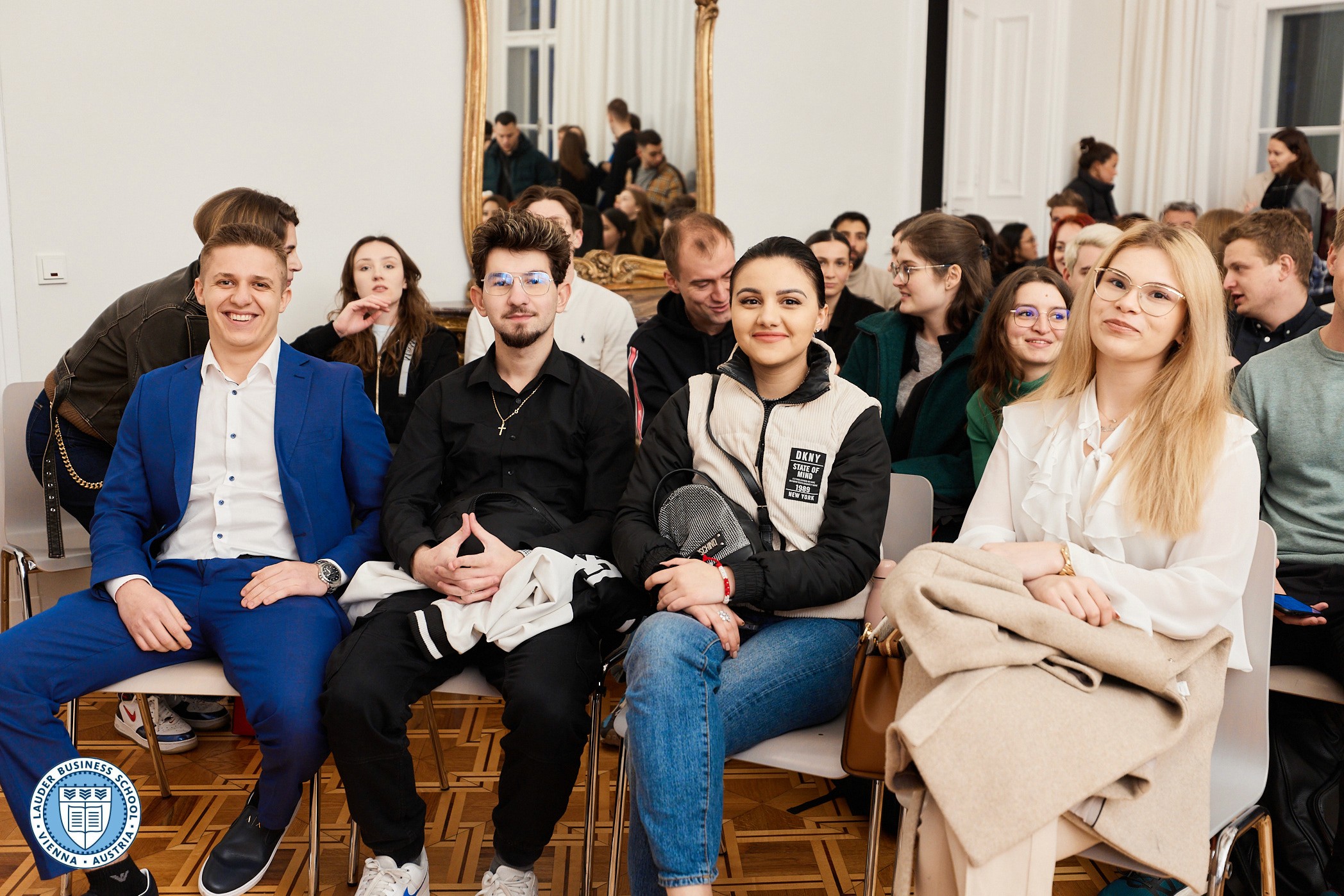 LBS students listening to entrepreneur Ben Ruschin 