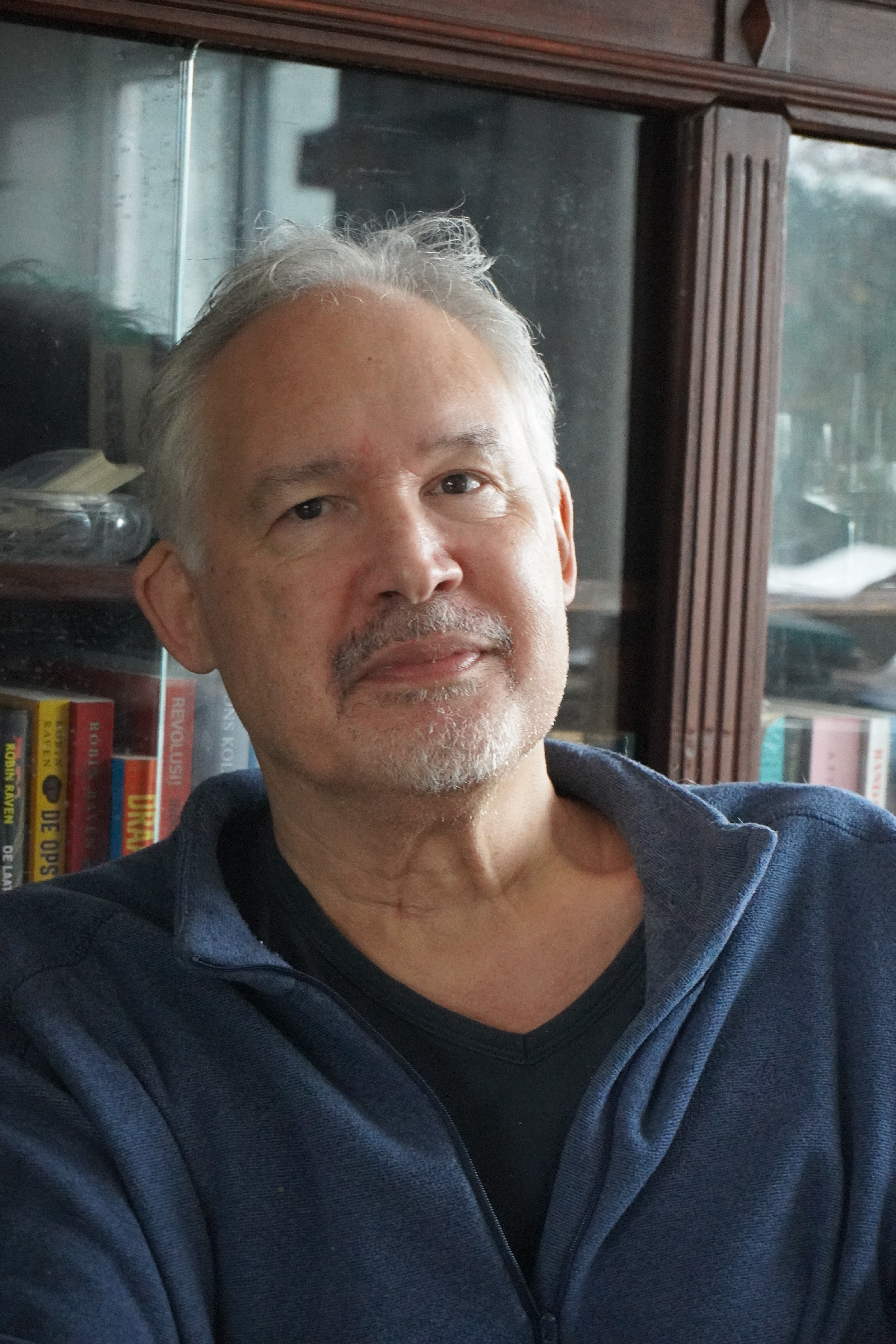 Portretfoto van Robin Raven